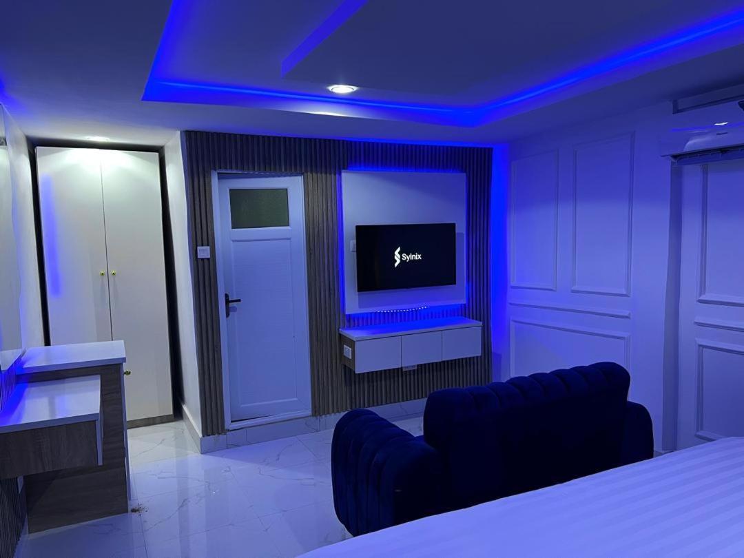 Villa Palazzo Hotel 2 Ikeja Bagian luar foto
